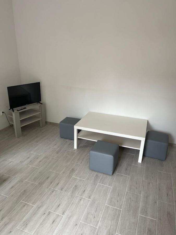 U Karola Apartman Ujście-Darłowskie Kültér fotó